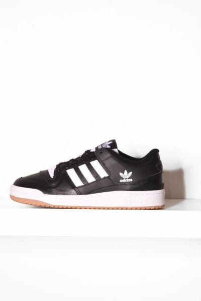 adidas® Skateboarding Forum 84 Low ADV black white hier Online bestellen !